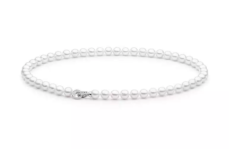 Elegante Matinee Perlenkette weiß rund 8-9 mm, 55 cm, Zirkonia-Schmuckverschluss 925er Silber mit Perle, Gaura Pearls, Estland